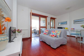 YCH-Modern flat with terrace near Eataly